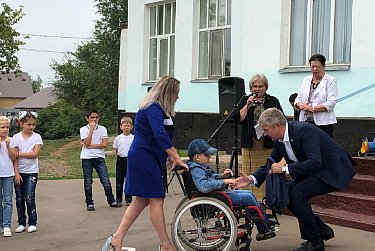 Собираем в школу детей
